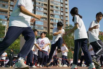 青春悦动，逐梦赛场——长沙市耀华高级中学趣味运动会圆满结束